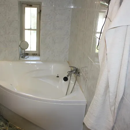 Villa Vila Fontana S Krytym Bazenem Planá nad Lužnicí